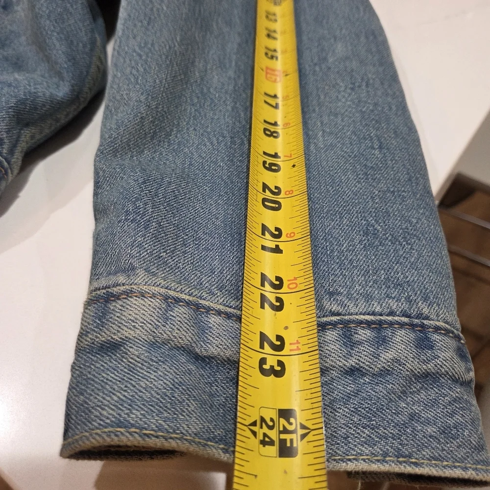 Levi's Classic Blue Denim Jacket with Sherpa Lining XL - Picture 16 of 16